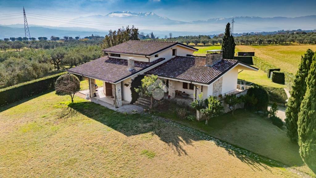 Villa in vendita a Cepagatti via Cantò, 16