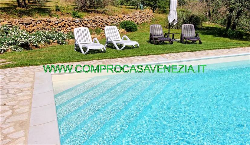 Villa in vendita a Salzano via monte grappa