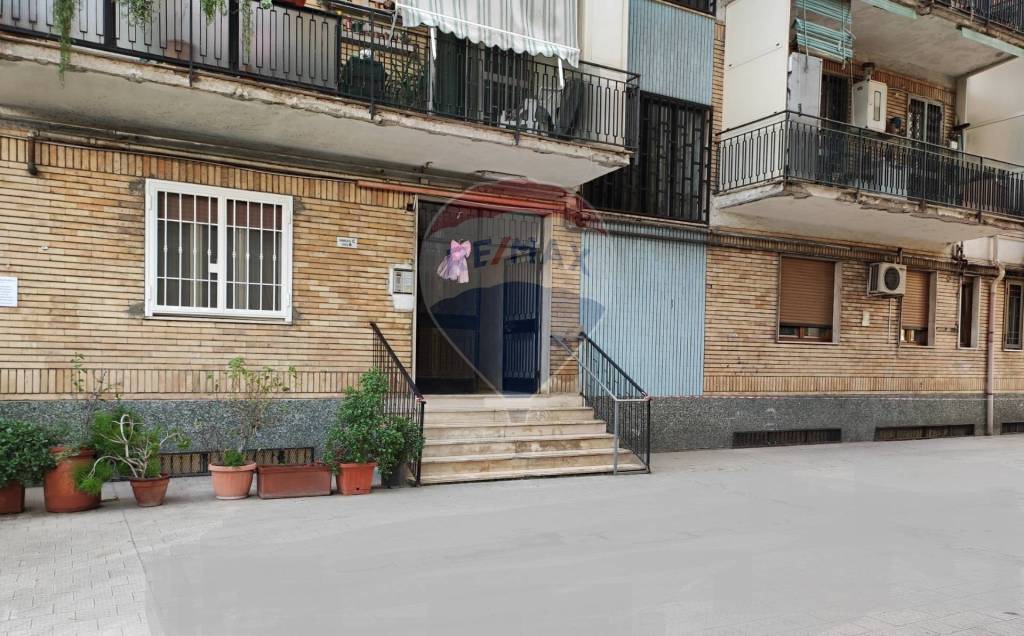 Appartamento in affitto a Napoli via Dell'Epomeo, 59