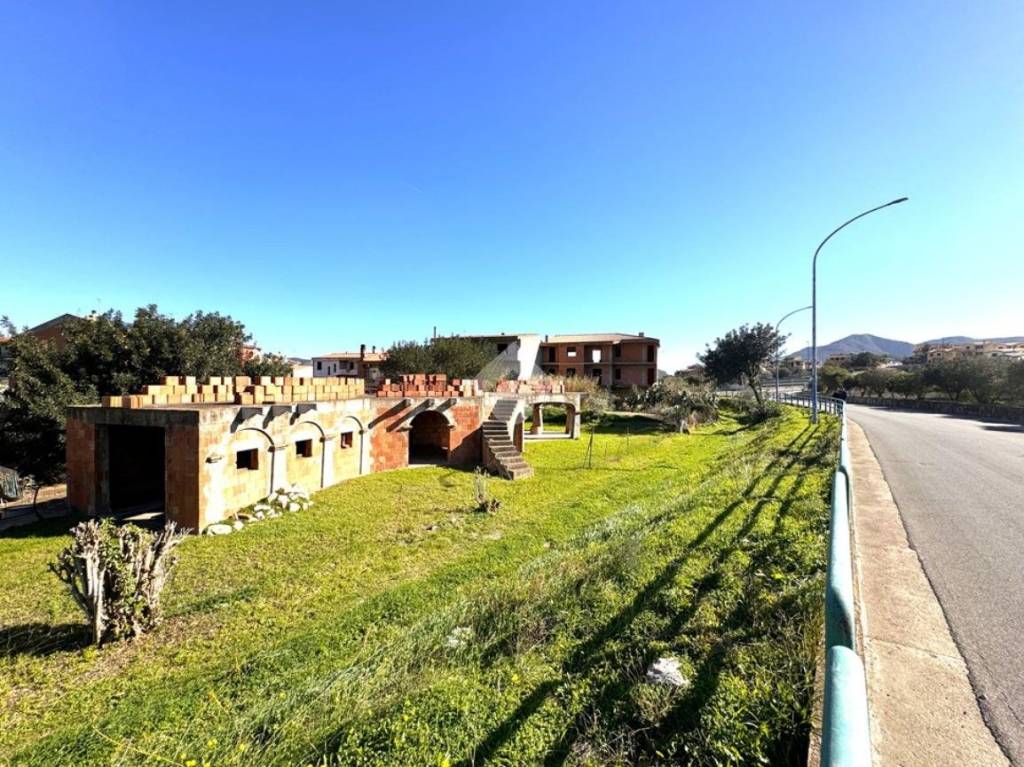 Casa Indipendente in vendita a San Vito viale Emanuele Pili