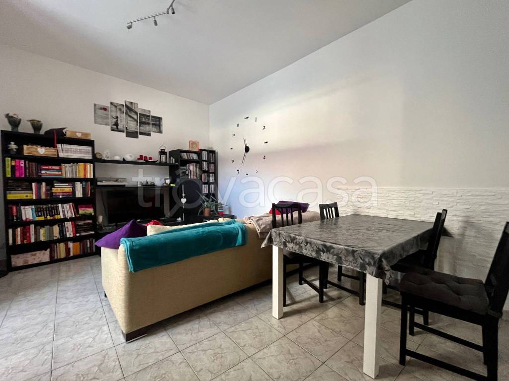 Appartamento in in vendita da privato a La Valletta Brianza via Vittorio Veneto, 36