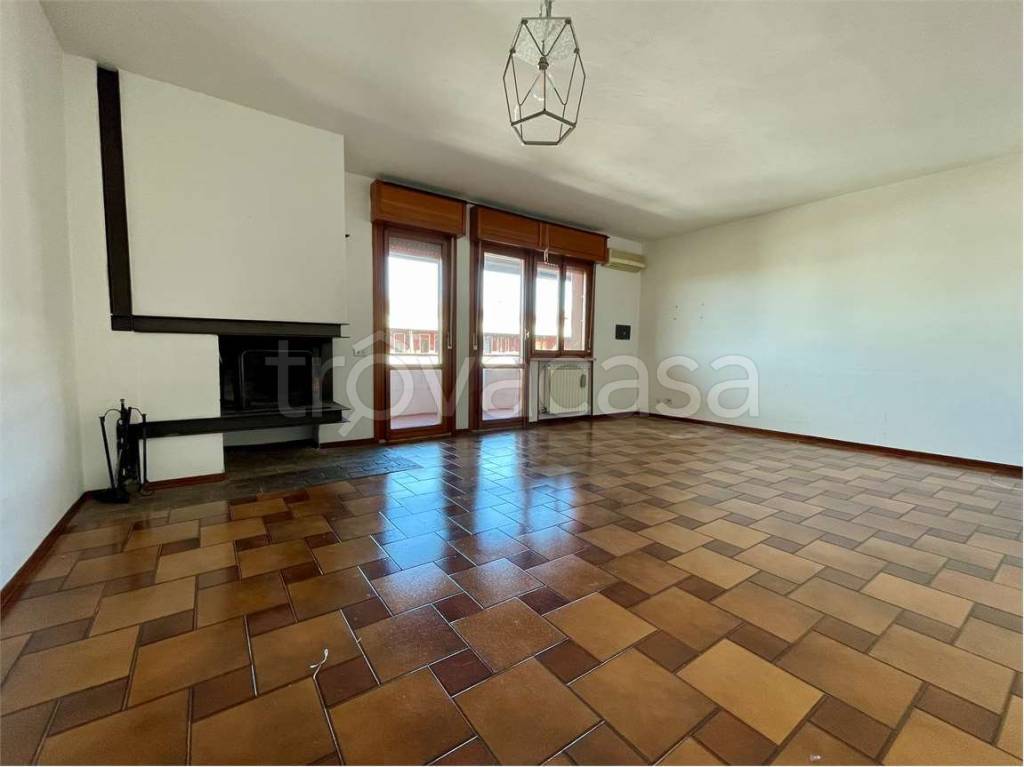Appartamento in vendita a Verona via don luigi sturzo, 4