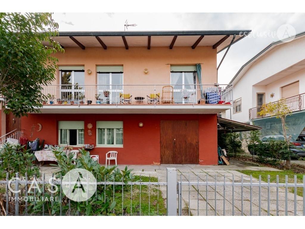 Casa Indipendente in vendita a Cervia via Monte Amiata