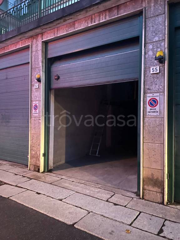 Garage in vendita ad Alessandria via Piacenza, 55