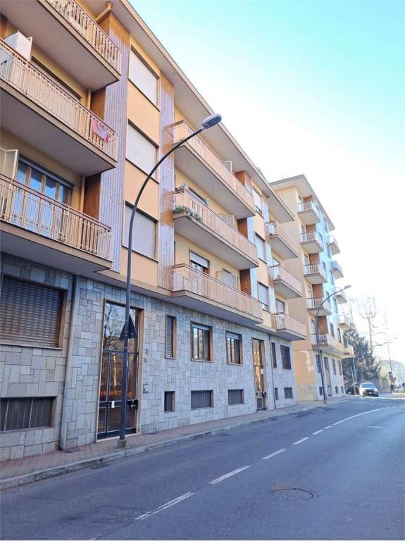 Appartamento in vendita a Nichelino via I Maggio, 25