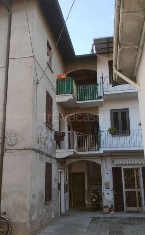 Appartamento all'asta a Lentate sul Seveso via Vittorio Veneto, 112