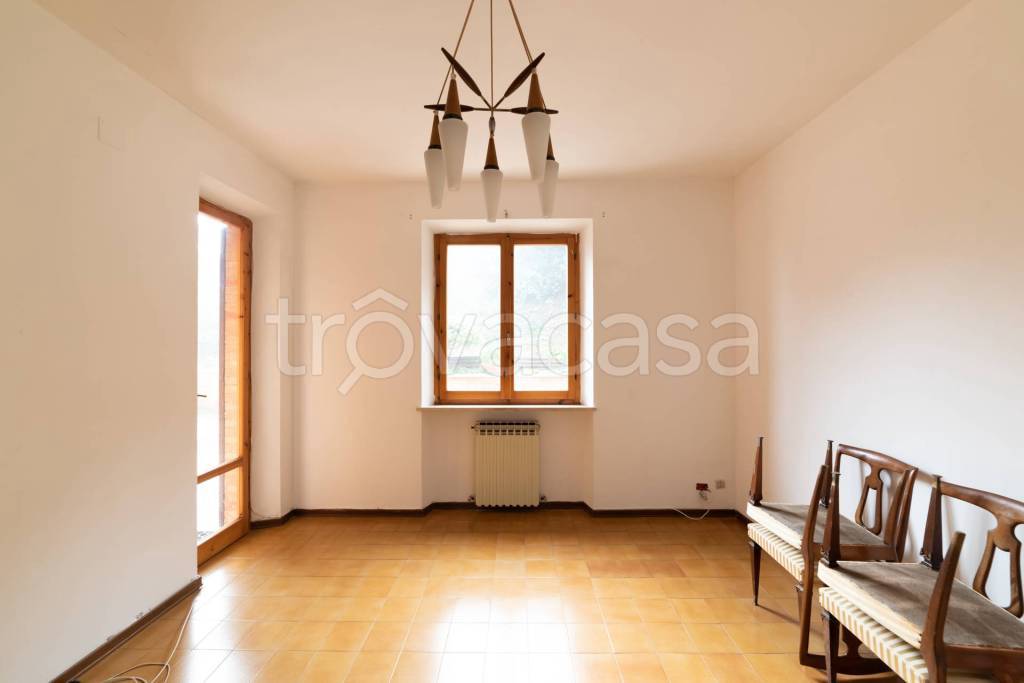 Appartamento in vendita a Montalcino viale Pietro Strozzi