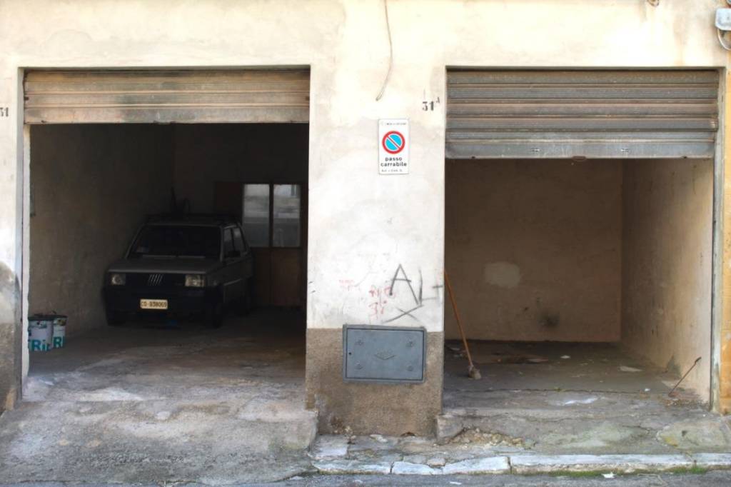 Garage in vendita a Carovigno via c. Prampolini