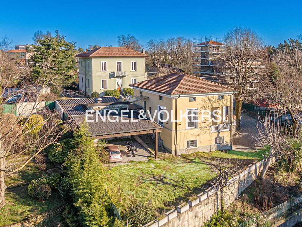 Villa in vendita a Meda via Carlo Agrati, 27