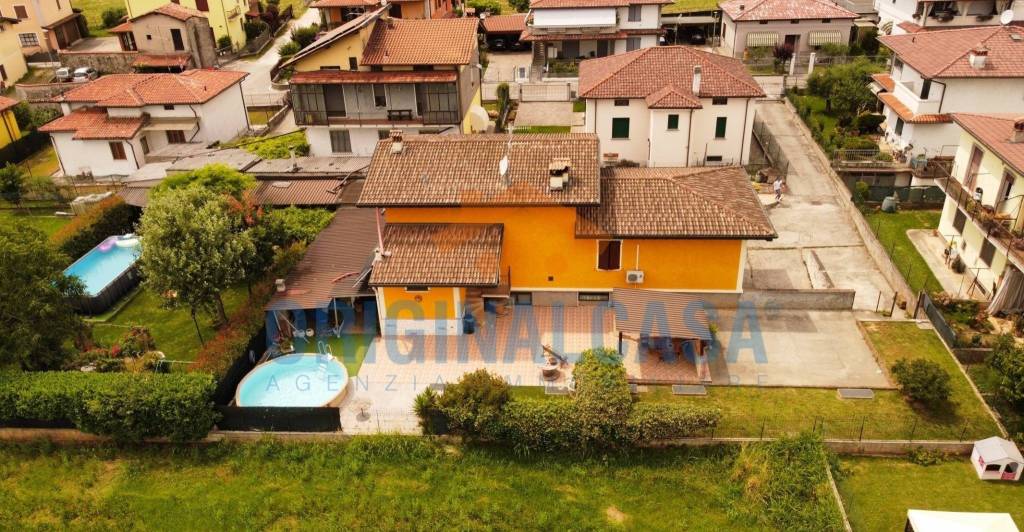 Villa in vendita a Prevalle via 4 Novembre