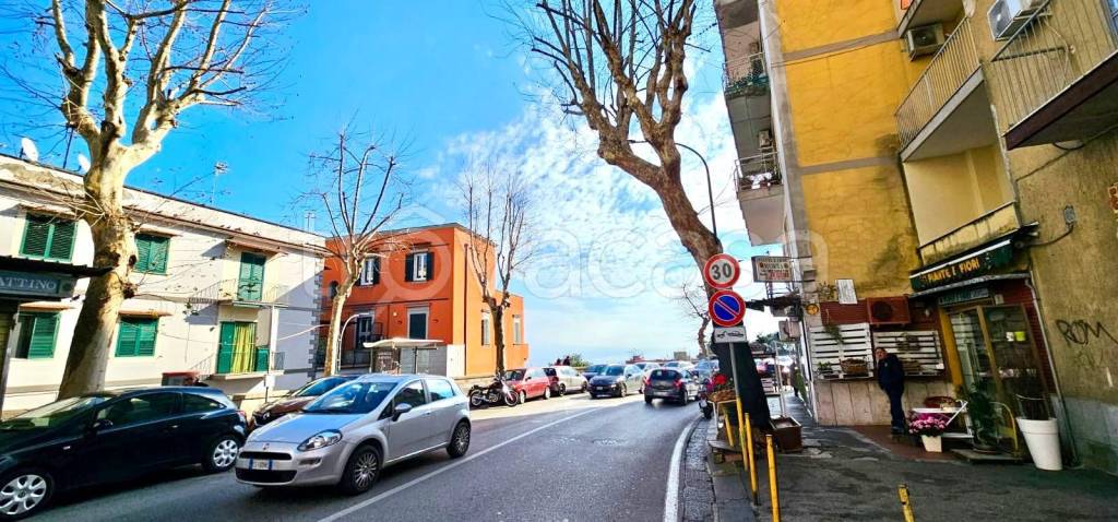 Appartamento in vendita a Napoli via Enrico Presutti, 18