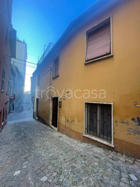 Casa Indipendente in vendita a Osimo via Andrea da Recanati