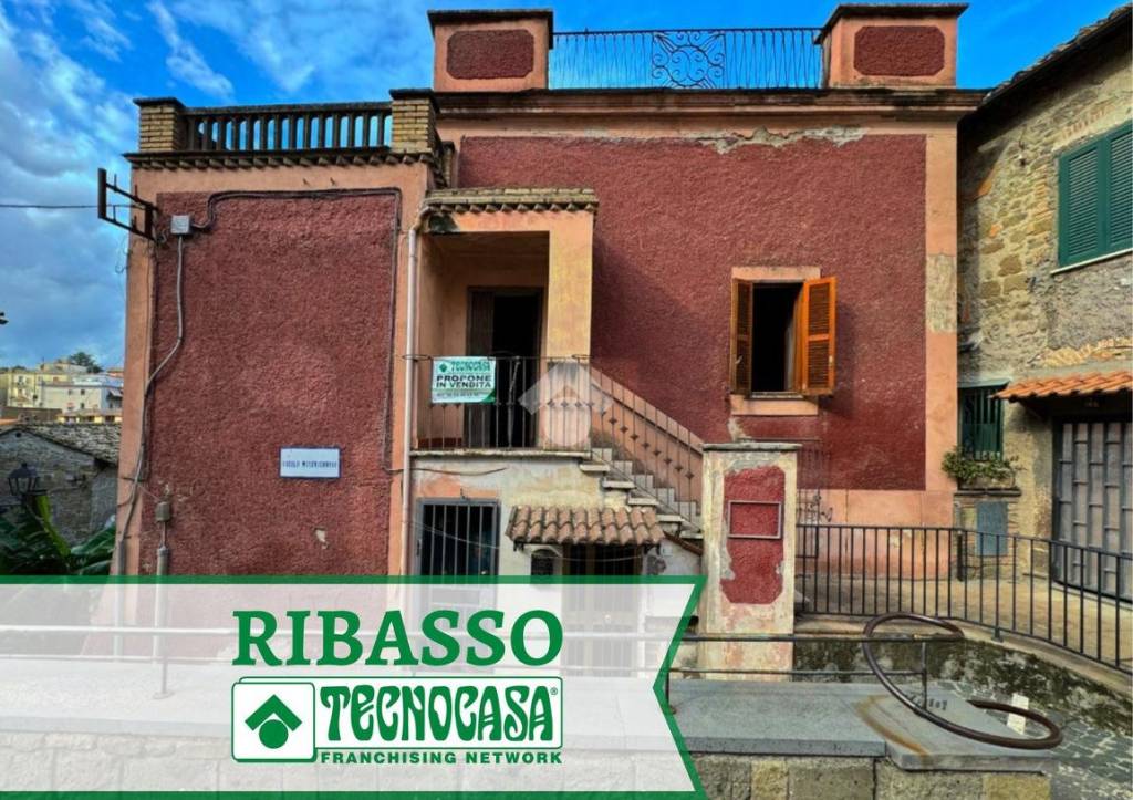 Appartamento in vendita a Campagnano di Roma piazza Giuseppe Garibaldi, 8