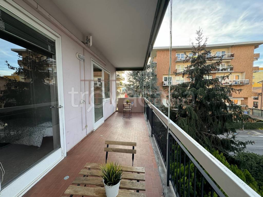 Appartamento in vendita a Bergamo via Leopardi