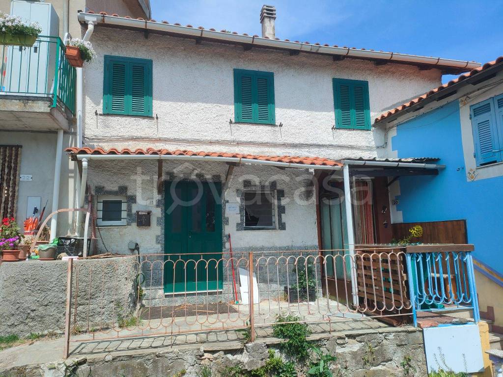Casa Indipendente in in vendita da privato a Cosseria frazione Lidora, 21