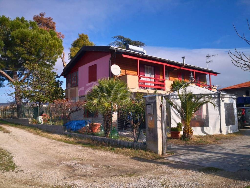 Casa Indipendente in in vendita da privato a Roseto degli Abruzzi località Santa Lucia