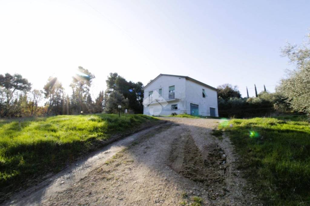 Casa Indipendente in vendita a Civitanova Marche contrada cavallino, 6