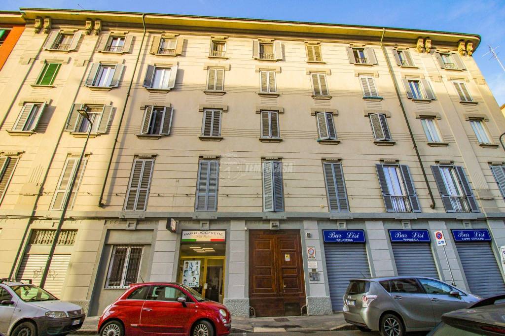 Appartamento in vendita a Milano via Riva di Trento 2