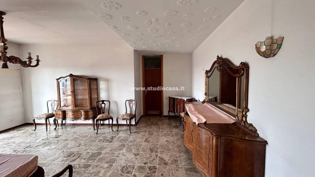 Appartamento in vendita a Seriate via Carducci 1