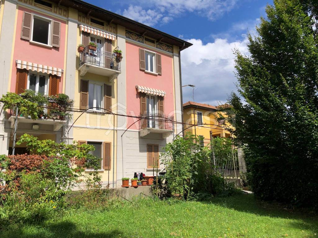 Appartamento in in vendita da privato a Varese via Francesco Daverio, 62