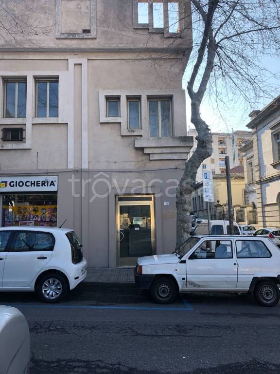 Ufficio in in vendita da privato a Nuoro piazza Vittorio Emanuele, 16