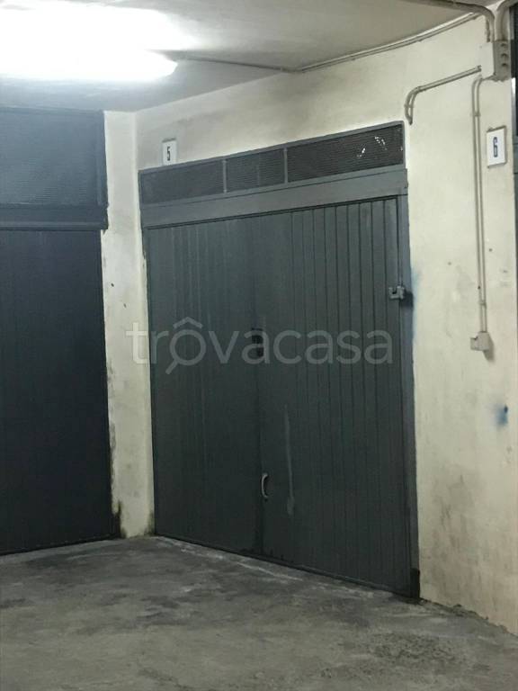 Garage in vendita ad Aci Castello via Firenze, 123