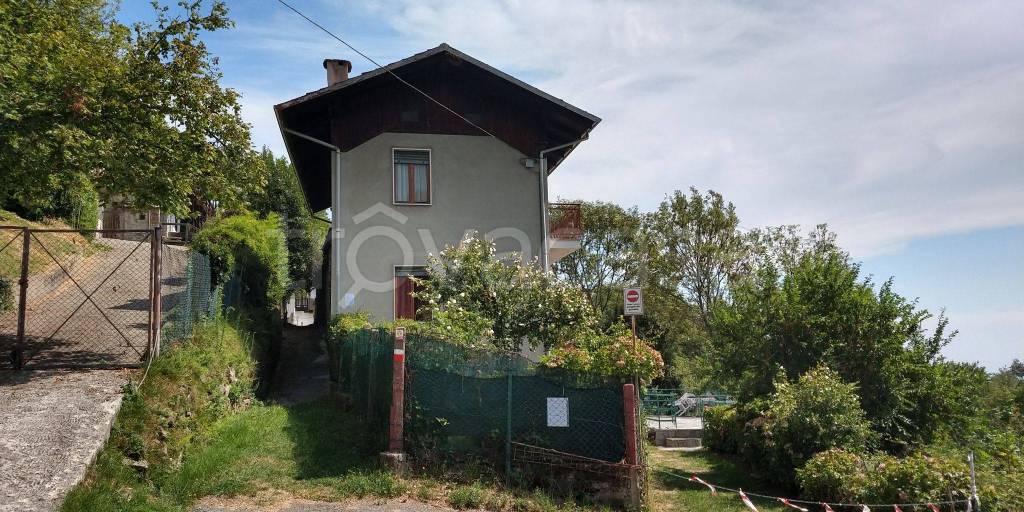 Casa Indipendente in in vendita da privato a Corio frazione Calma, 2