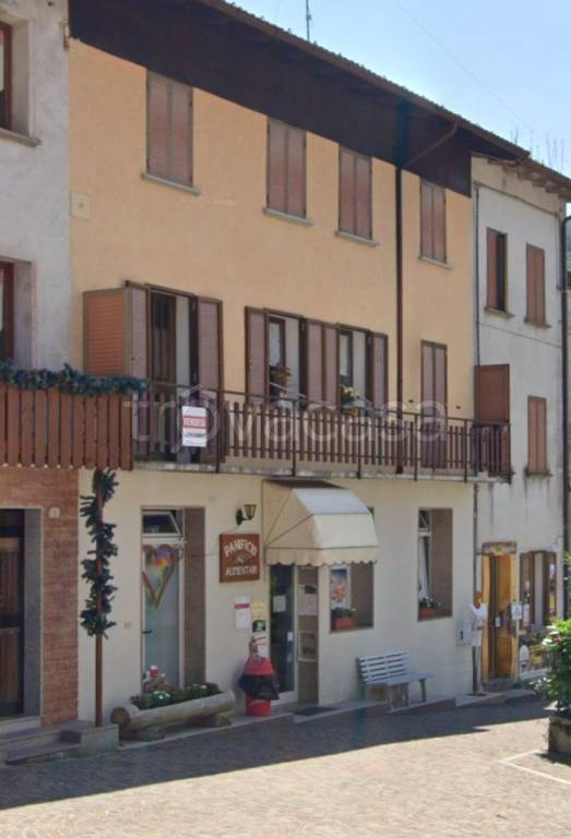 Villa a Schiera in in vendita da privato a Barcis via Piave, 3