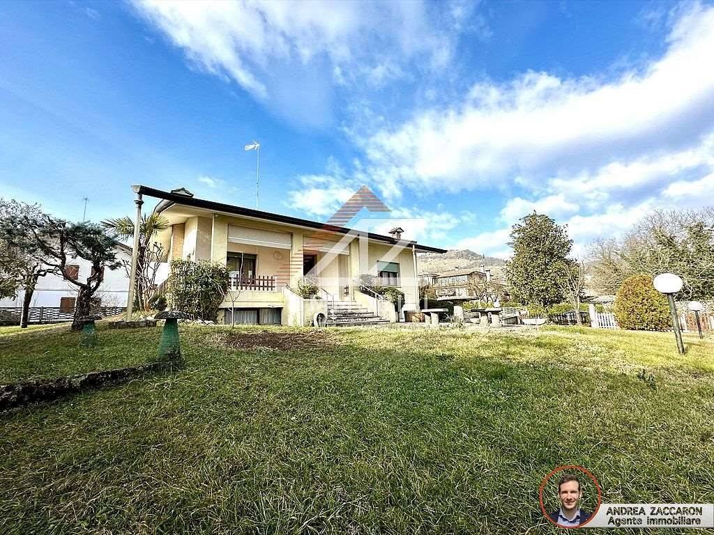 Casa Indipendente in vendita a Farra di Soligo via dei Brunetta , 18
