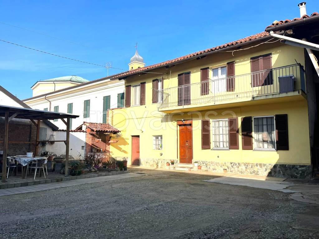 Casa Indipendente in vendita a Trofarello via Umberto I, 124