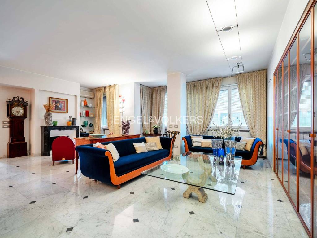 Appartamento in vendita a Milano viale Gran Sasso