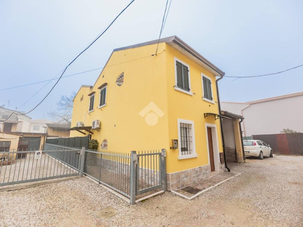 Villa a Schiera in vendita a Vigasio via molino, 52