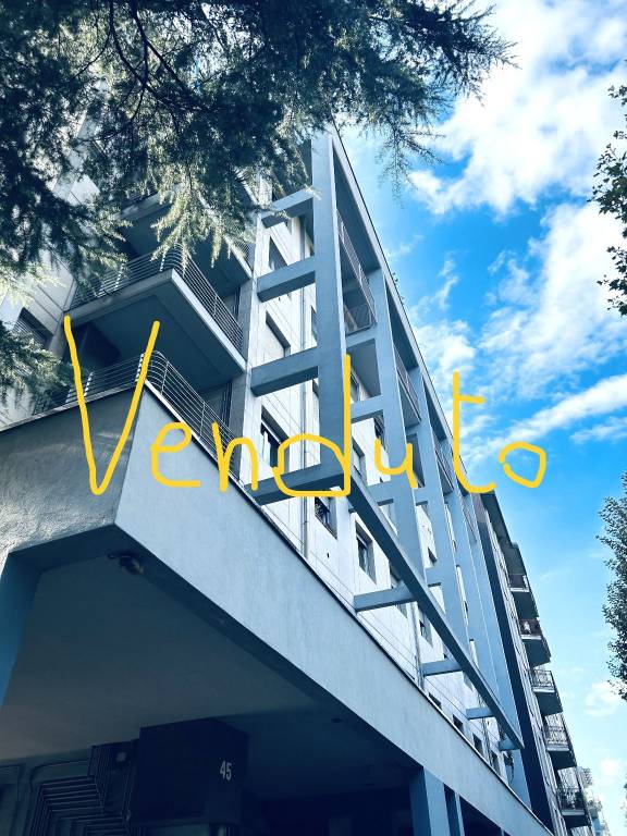 Appartamento in vendita a Como viale Varese, 45