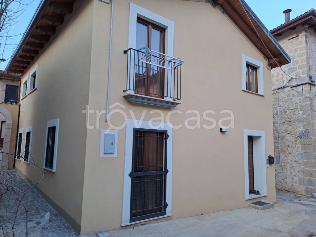 Casa Indipendente in vendita a L'Aquila via Camillo Benso di Cavour