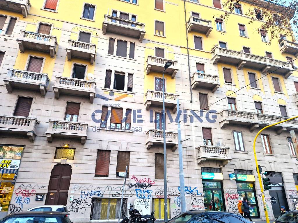 Appartamento in vendita a Milano viale Cassala, 75