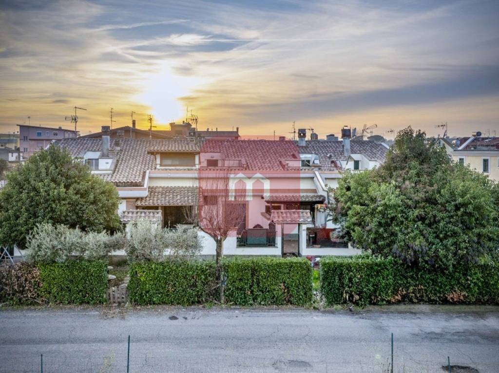 Appartamento in vendita a Roma via Matelica