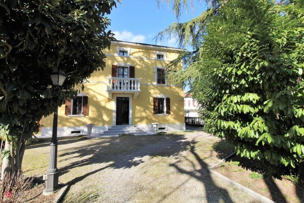 Villa in vendita a Felino via Calestano, 150
