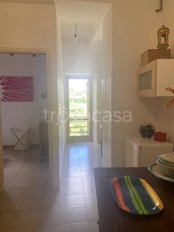 Appartamento in vendita a Toffia via Castel di Dentro