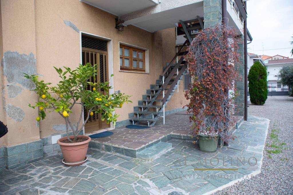 Villa Bifamiliare in vendita a Origgio via Monte Santo, 6