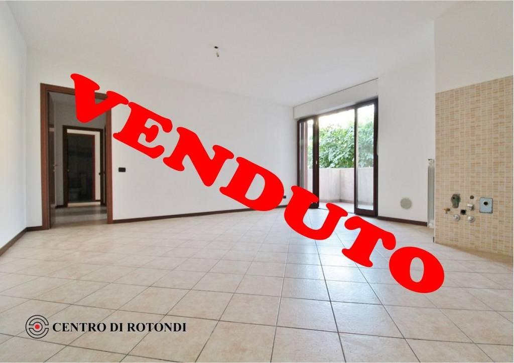 Appartamento in vendita a Legnano via Flora, 107