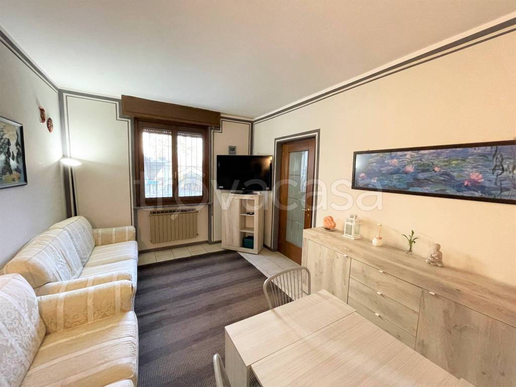 Appartamento in vendita a Brembate via Bergamo
