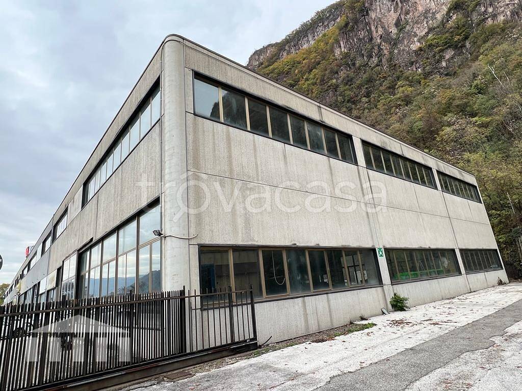 Capannone Industriale in vendita a Bronzolo via Nazionale, 4, 39051 Bronzolo bz, Italia