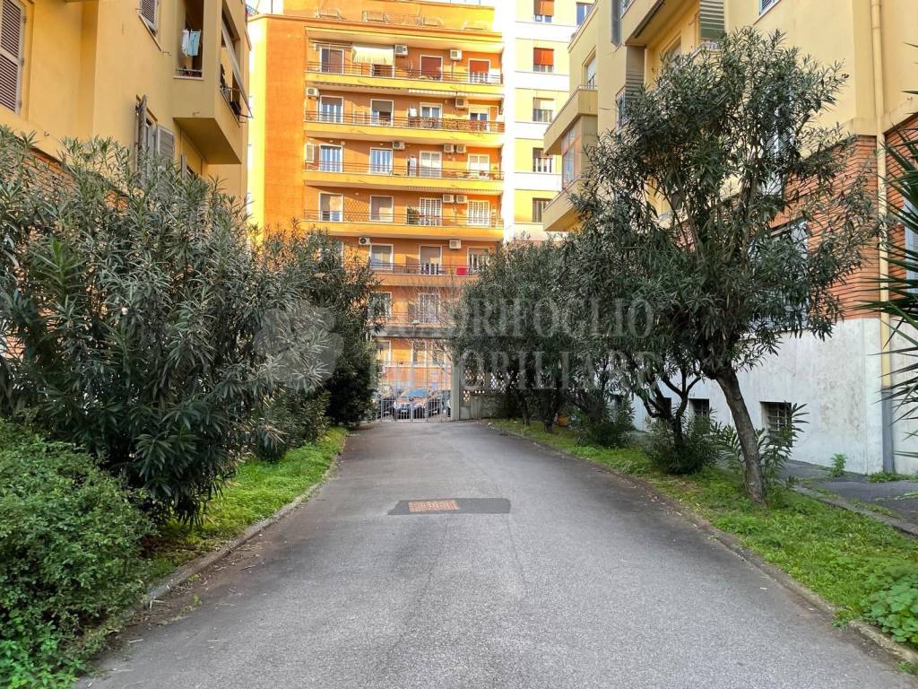 Appartamento in vendita a Roma via San Remo, 1