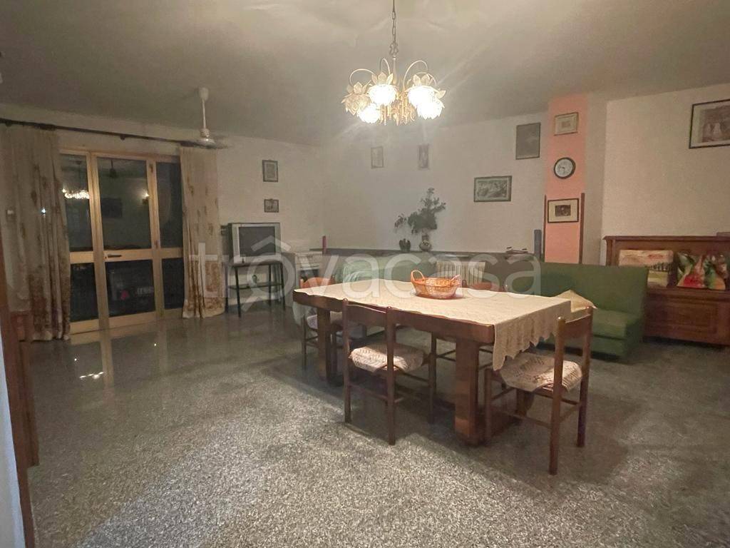 Casa Indipendente in vendita a Pianella via Sant'Angelo