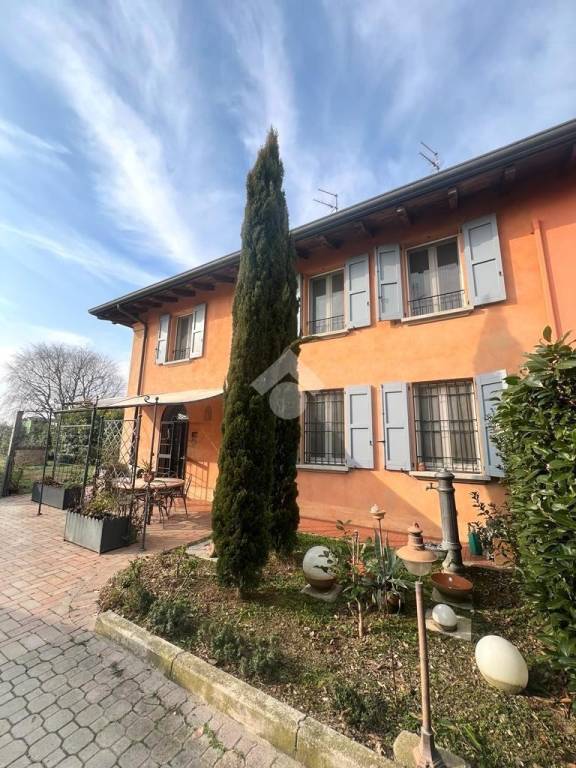 Villa Bifamiliare in vendita a Sant'Agata Bolognese via muzzonchio, 10