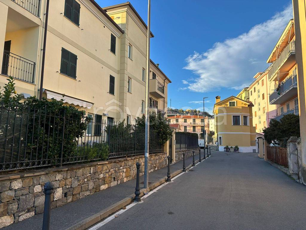 Appartamento in vendita a Riva Ligure vicolo Batola