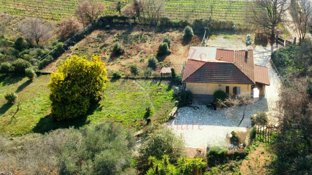 Villa in vendita ad Albenga regione Coasco