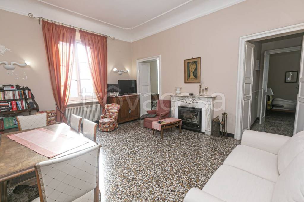 Appartamento in vendita a Genova via a Cesino