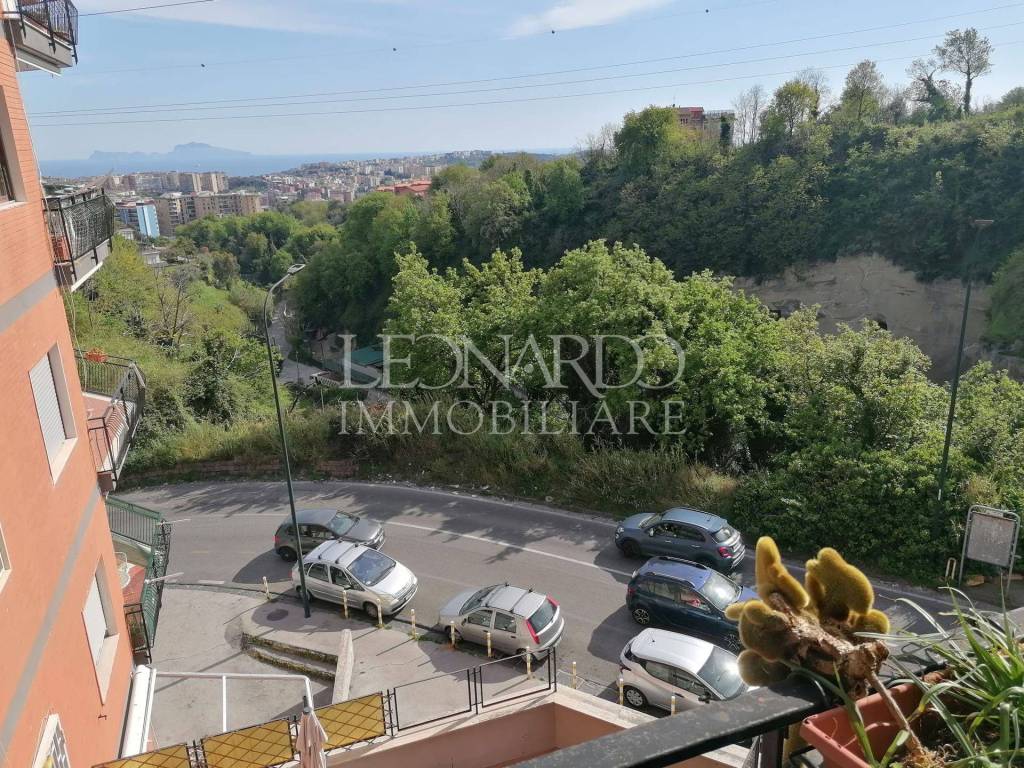 Appartamento in vendita a Napoli via Gabriele Jannelli