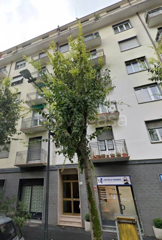 Appartamento in vendita a Como via Leone Leoni, 6